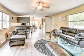 Less Than 5 Mi to 5 Golf Courses Home in Lake Arrowhead - - 5