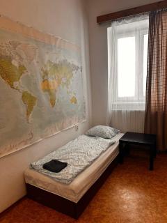 5 Person Central Stay Ideal for Families and Groups - Brno - 0