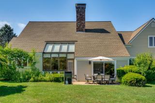 Lake and Beach Access Family Townhome in Laconia - Laconia - 0