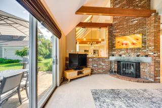 Lake and Beach Access Family Townhome in Laconia - 5