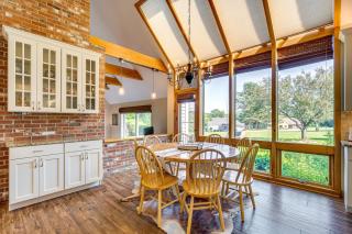 Lake and Beach Access Family Townhome in Laconia - Laconia - 4