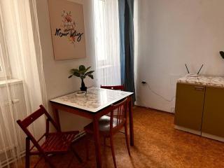 5 Person Central Stay Ideal for Families and Groups - Brno - 1