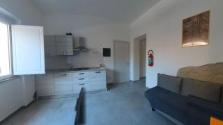 Charming SantAntioco Yellow Apartment with 2-Way Air Con Uncovered Parking - SantʼAntìoco - 3