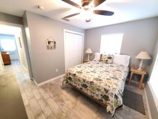 Crescent Cottage - 1