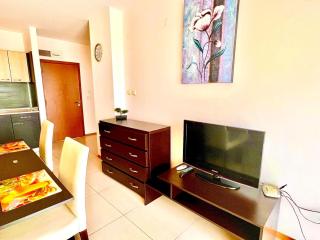 GRAND KAMELIA Apartments Sunny Beach - 2