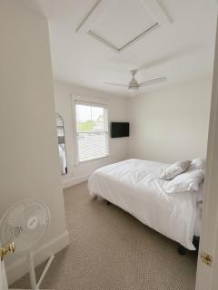Magnolia Moon Cottage at East Lake Shores - 4