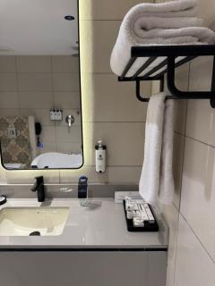 Continent Al Waha Hotel Riyadh - 4