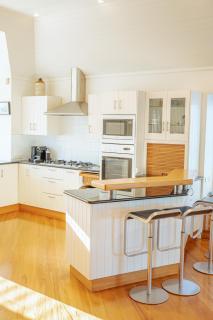 Russell Wharf House - Strand Apartment - 3