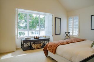 Russell Wharf House - Strand Apartment - 1