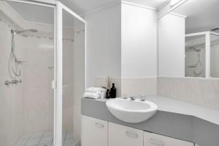 Lindomare Unit 7, 11 Orvieto Tce, Kings Beach - Caloundra - 8