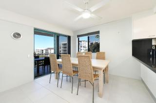 Lindomare Unit 19, 11 Orvieto Tce, Kings Beach - Caloundra - 4