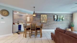 3br/3ba w/ Lazy River & Slide Sleeps 8 - Orange Beach - 8