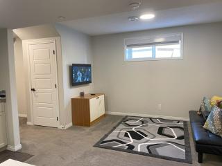 Delightful Escape - Calgary - 1
