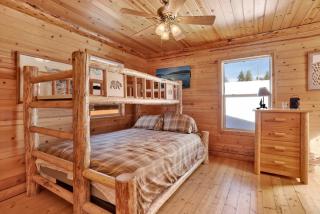 BINKY'S MOUNTAIN HIDEAWAY #2455 - 9