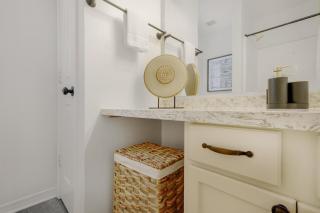 Cozy 2 Bed Duplex Just Blocks from Downtown Biloxi! - Biloxi - 9