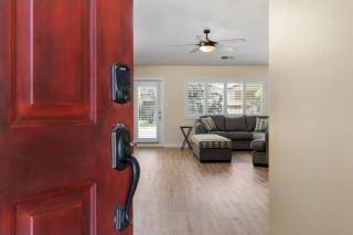 Relaxing 4BR 2BA Sleeps 8 Family Friendly - Bakersfield - 9