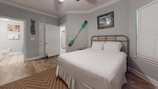 3br/3ba w/ Lazy River & Slide Sleeps 8 - 4
