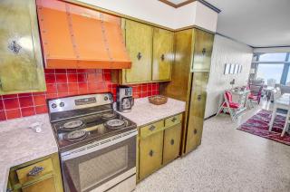 GULF FRONT 3BD/2BA Home with private beach access! - 3