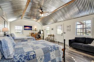 Bonny Bluebonnets Cottage with Stunning Hill Country Views - Tivydale - 9