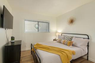 Beverly Scottsdale - 2
