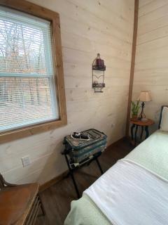 Hollow Branch Hideaway - Linden - 6