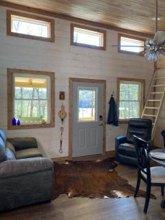Hollow Branch Hideaway - Linden - 1