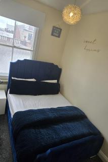 Queen Street Oasis in Wolverhampton - Wolverhampton - 5