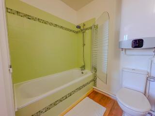Studio COSY avec Baignoire et Netflix Idéal couple - Pauillac - 3