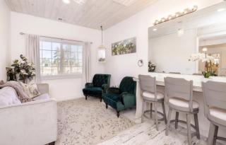 The suite #2502 - 1