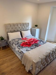 Lara Ensuite Room - Moffat - 4