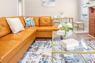 Elegant 5 bedrooms Home Near Millikin Univ - Decatur - 9