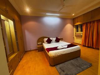 Hotel Thakur Galaxy, Sadar Market - 6