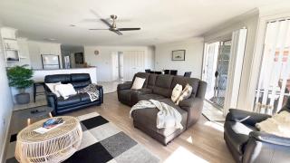 Anchorage Waterfront unit in Yamba - Yamba - 8