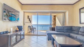Endless Summer Paradise Adorable Oceanfront Condo - 6