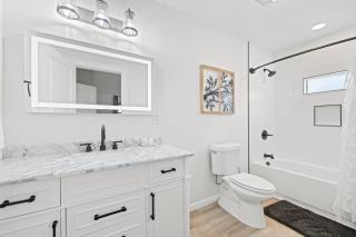 Rivers Edge Cottages with Hot Tub - Tivydale - 4