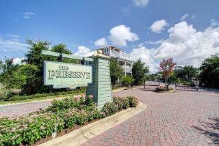 Four C's Retreat - Lavish Home with Private Boardwalk Access to the Beach - Santa Rosa Beach - 1