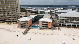 Top Floor Beachside Condo in Gulf Shores Sleeps 6 - Gulf Shores - 1