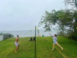 Waterfront Designer Retreat! Stunning Sunsets! Less than 5 minutes to the beach! - 6