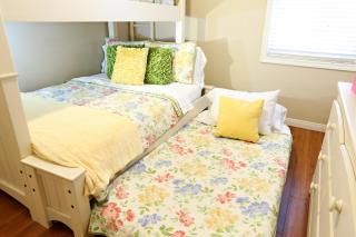 Anaheim California, Beautiful Pool Home, Short Walk to Disney - 4