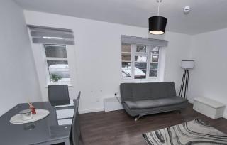 Apartment in Buckinghamshire with Secured Parking - Buckinghamshire - 1