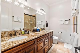 Frontier Farmhouse - Templeton - 9