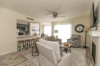 Cape Terrace Waterfront Oasis - Horseshoe Bay - 8