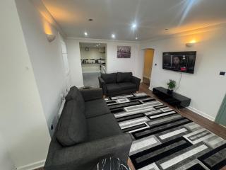 A cozy and spacious apartment - Dudley - 6