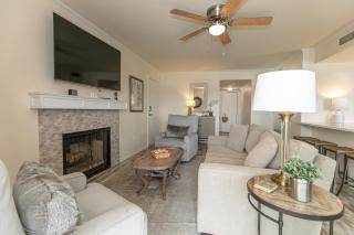 Cape Terrace Waterfront Oasis - Horseshoe Bay - 4