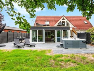 4 star holiday home in Henne - 9