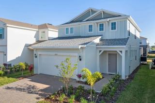 Luxurious Windsor Cay Villa | Private Pool, Epic Game Room & Minutes to Disney! - 9