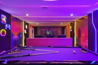 Modern Resort Home w/ Pool, Spa & Arcade Access - Orlando - 2