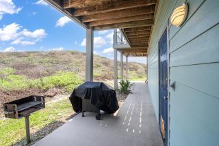 Beach Front Baby – Ocean Views, Golf Cart & Pet Friendly! - 1