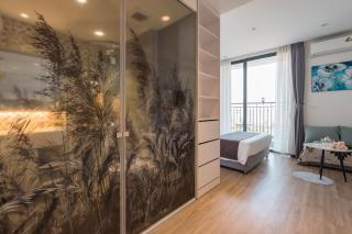 Luxury Studio With Swimming Pool, Gym And Tennis Courts In City Center - Hanoi - 2