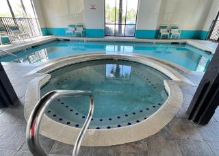 Stunning Views, 3BD/2BA w/ Private Balcony - Orange Beach - 8